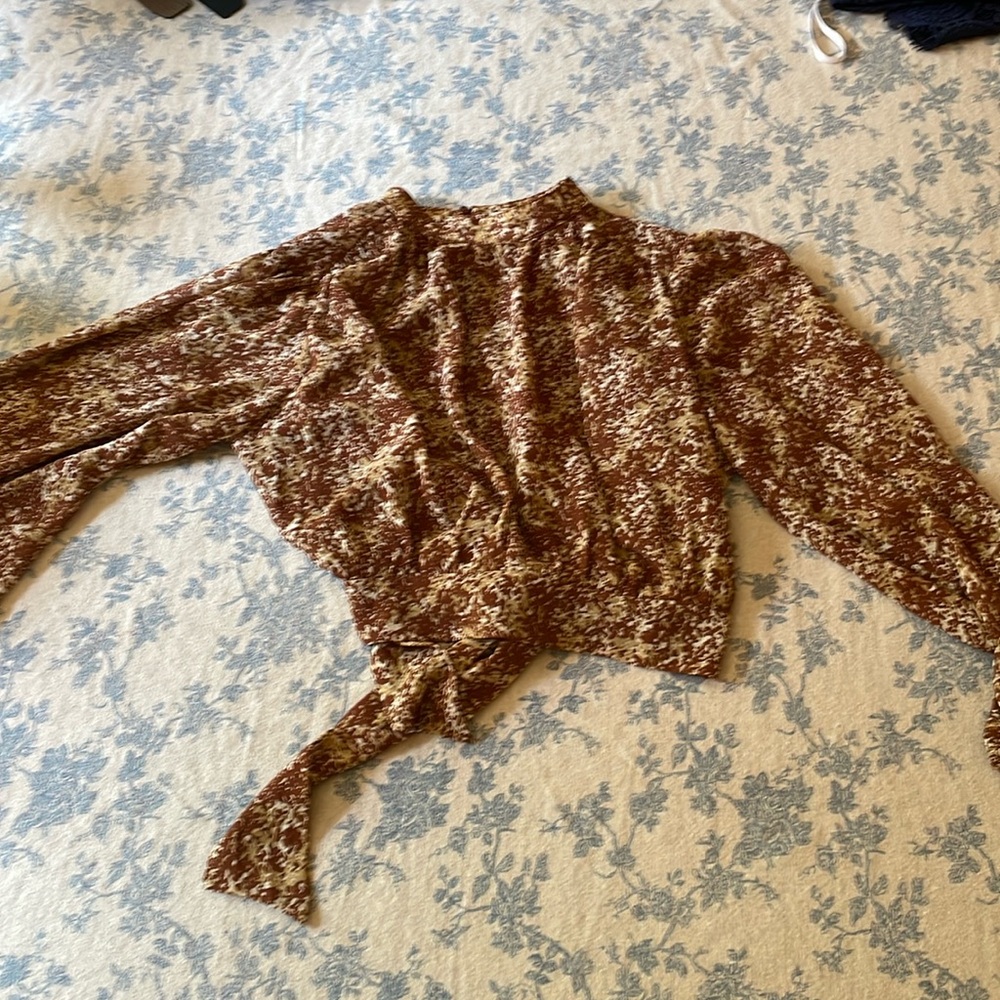 Cropped Lush top